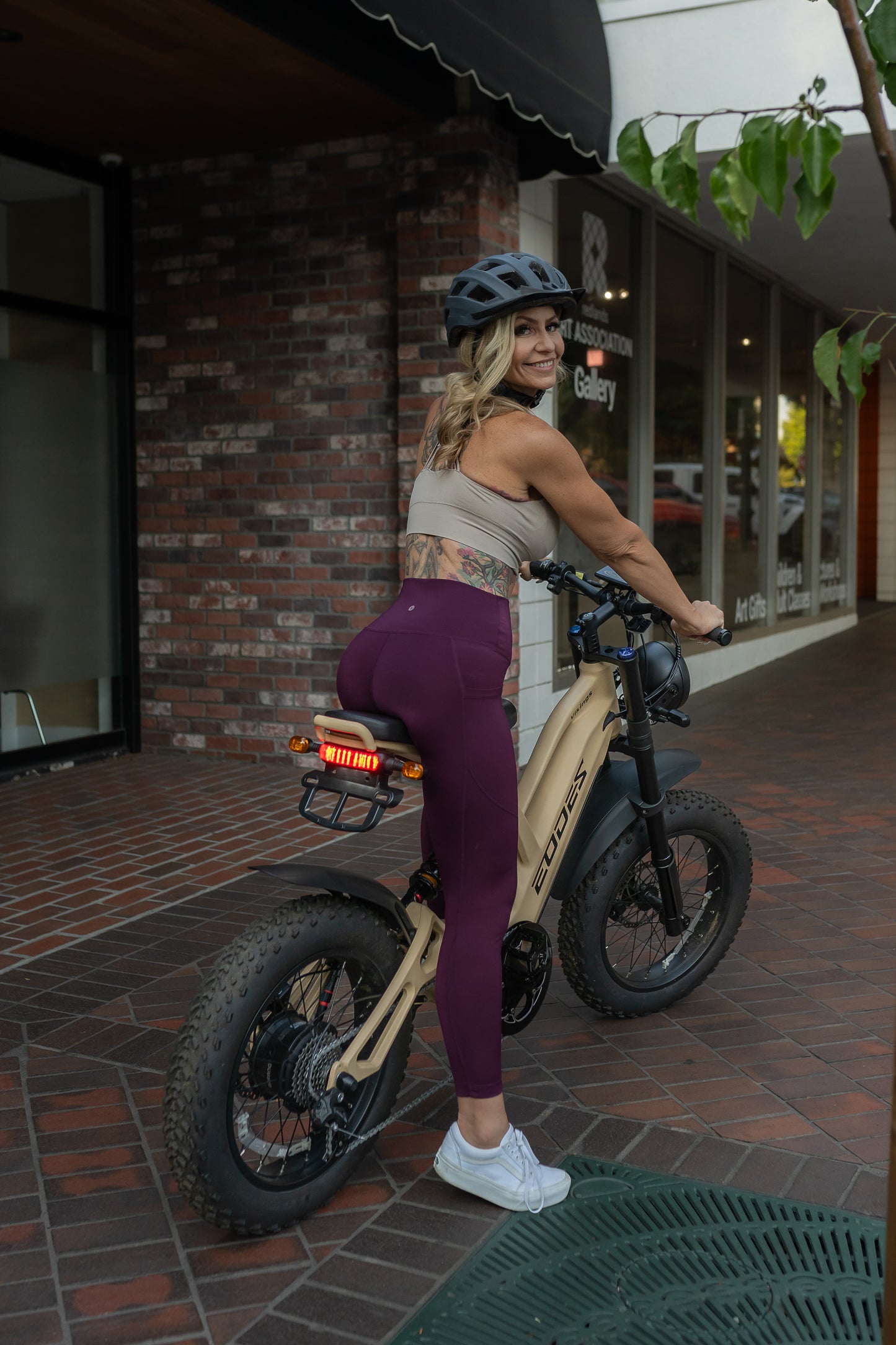 EODES VIKINGS Bicicleta eléctrica potente de estilo retro de 1000 W para adultos, hasta 43 km/h, alcance máximo de 88 km
