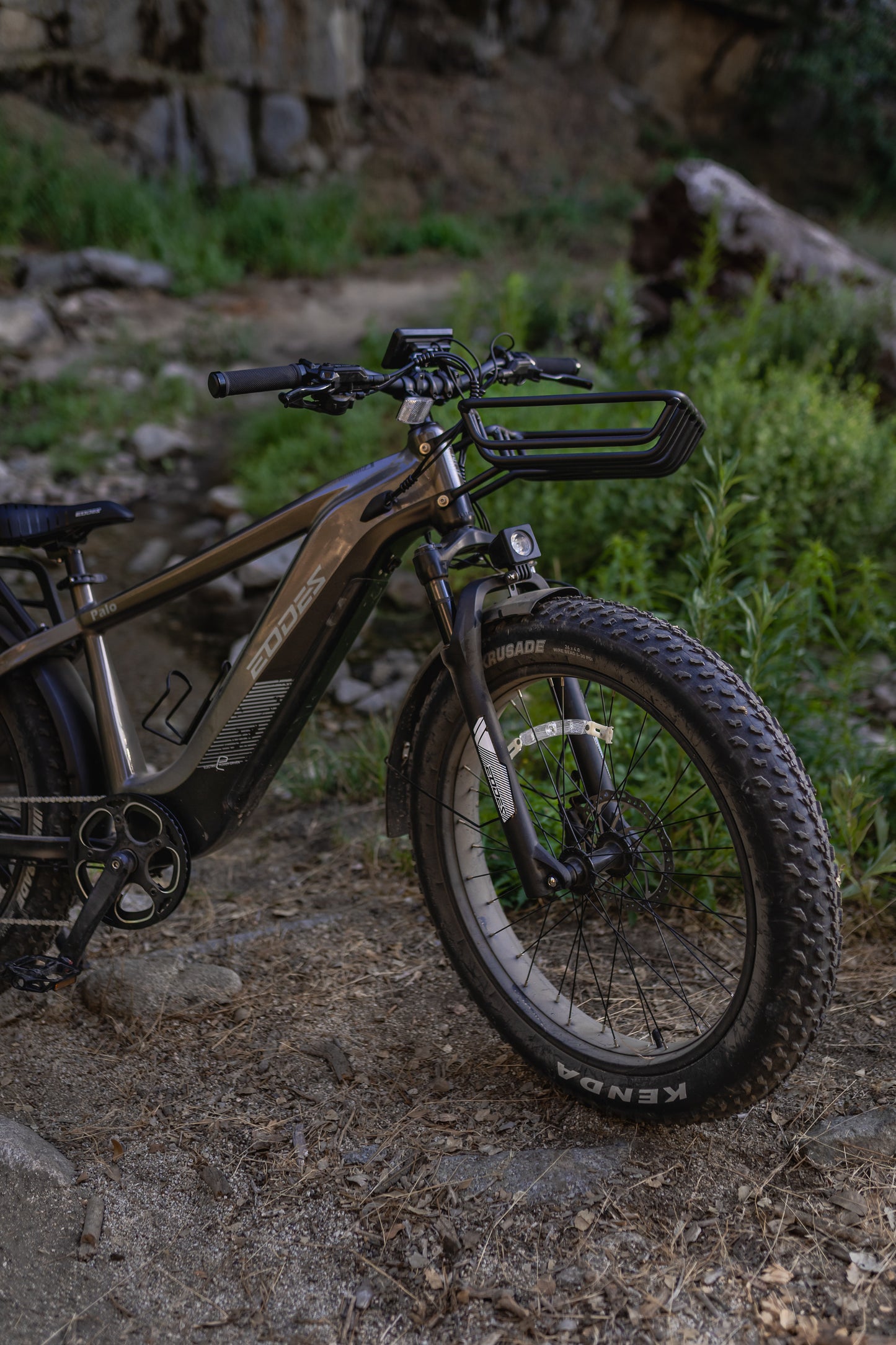 Bicicleta eléctrica EODES PALO de 750 W con neumáticos anchos para adultos, hasta 43 km/h y alcance máximo de 69 km.