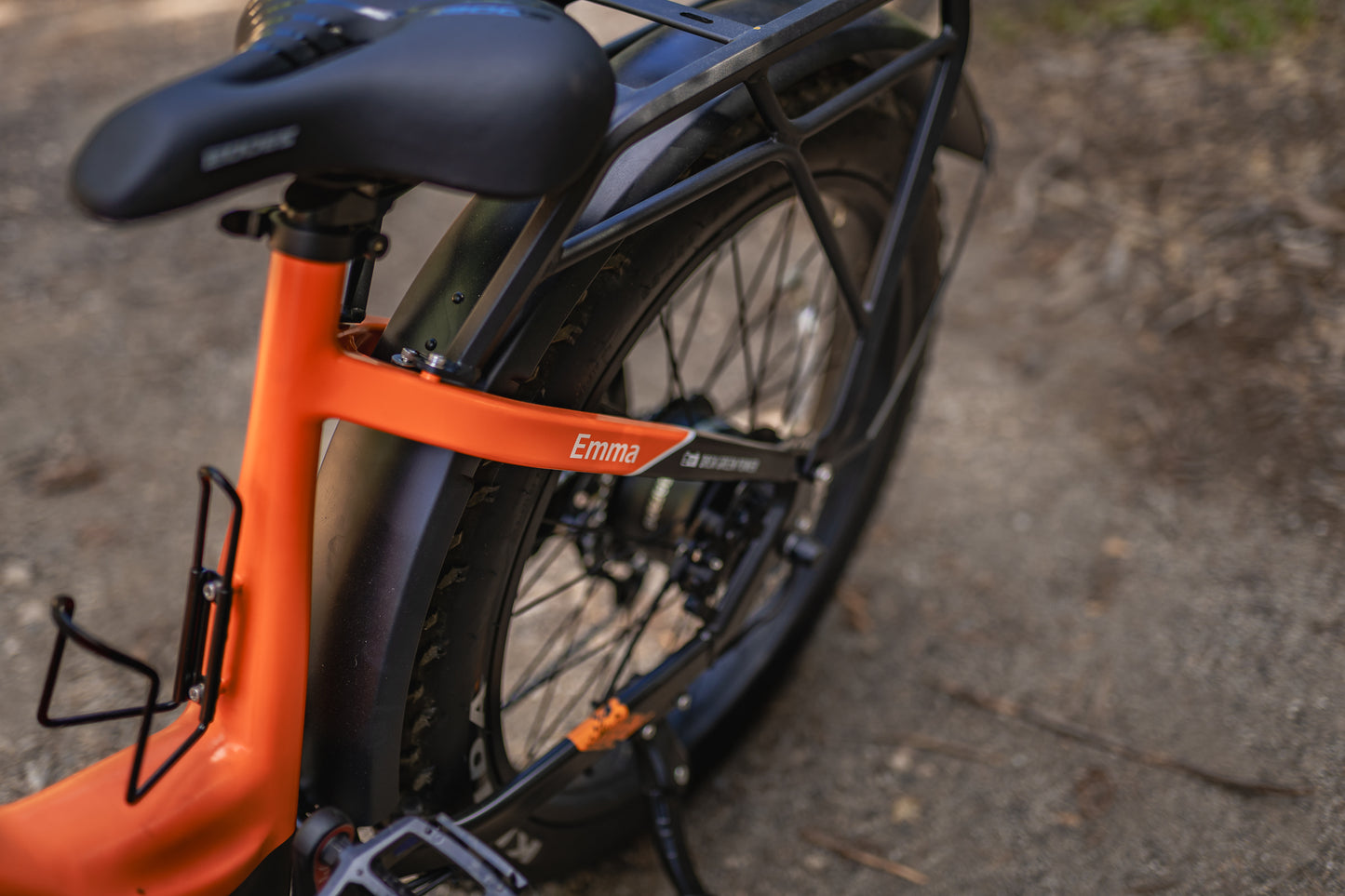 Bicicleta eléctrica EODES Emma de 750 W con neumáticos anchos para adultos, hasta 43 km/h y alcance máximo de 69 km.